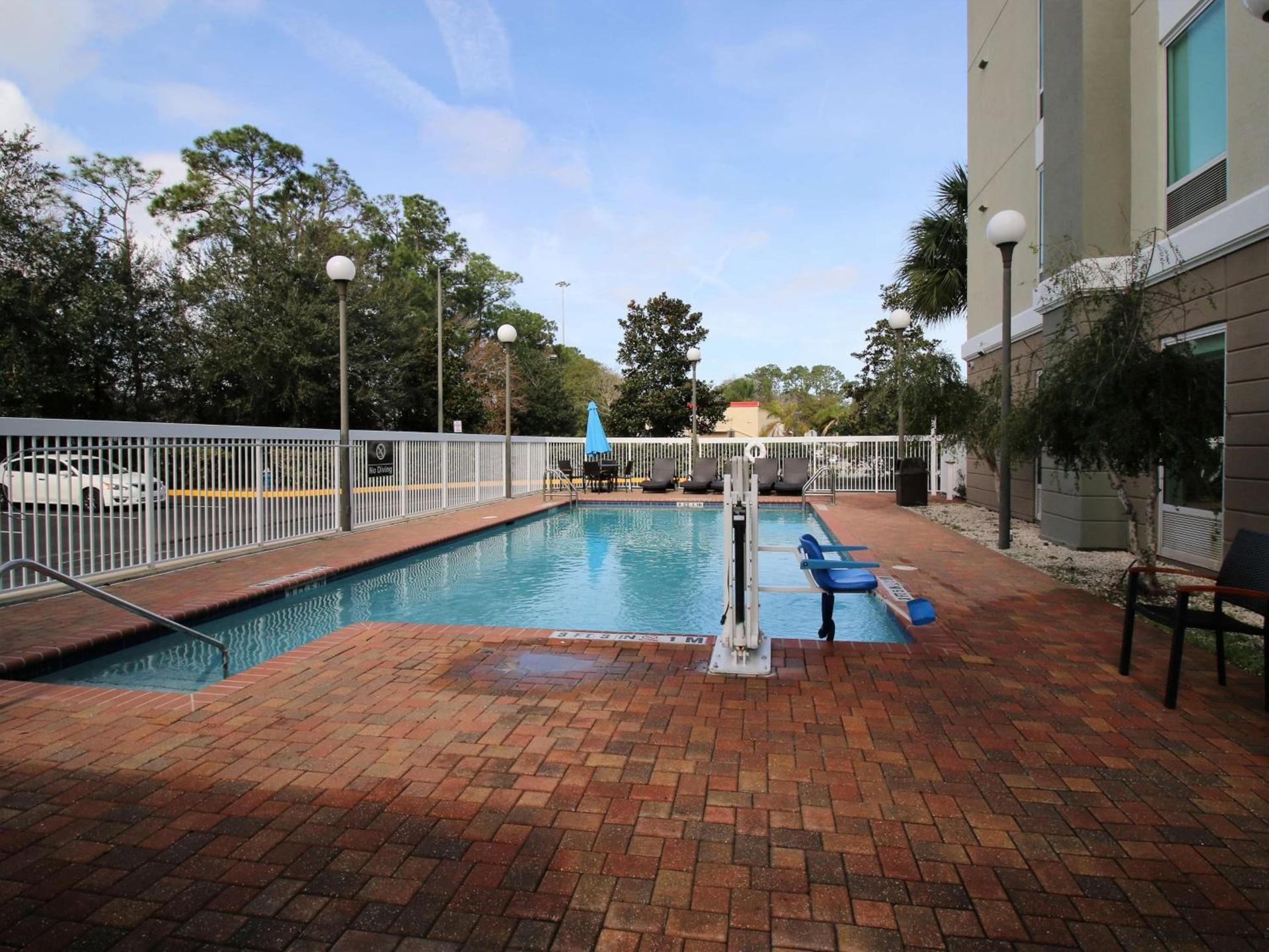 Hampton Inn & Suites Palm Coast photo 12