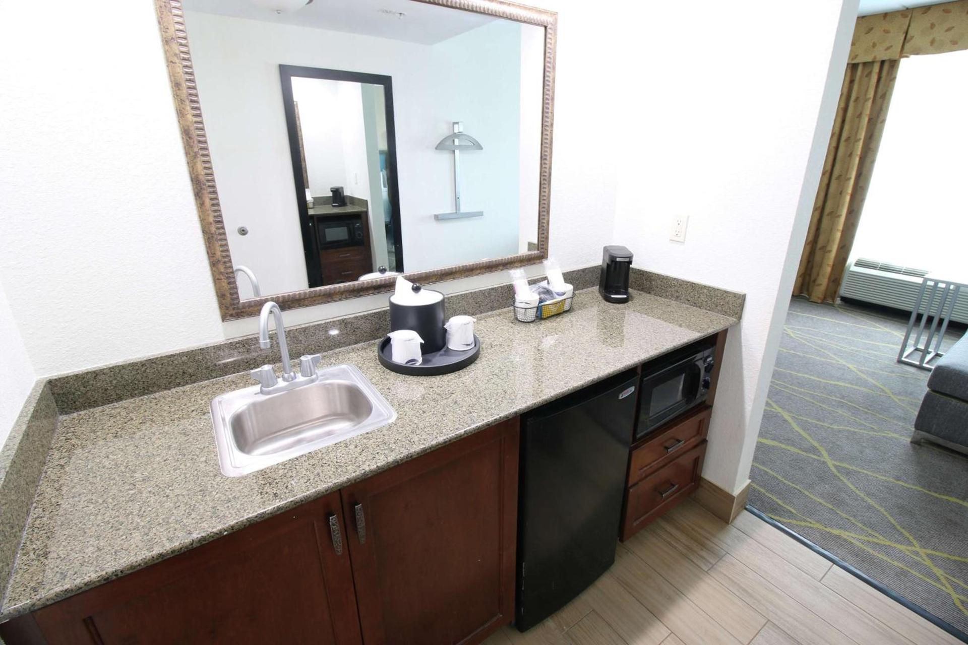 Hampton Inn & Suites Palm Coast photo 41
