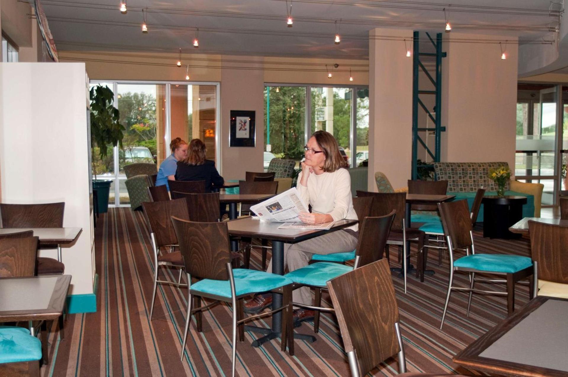Hampton Inn Brooksville Dade City photo 16