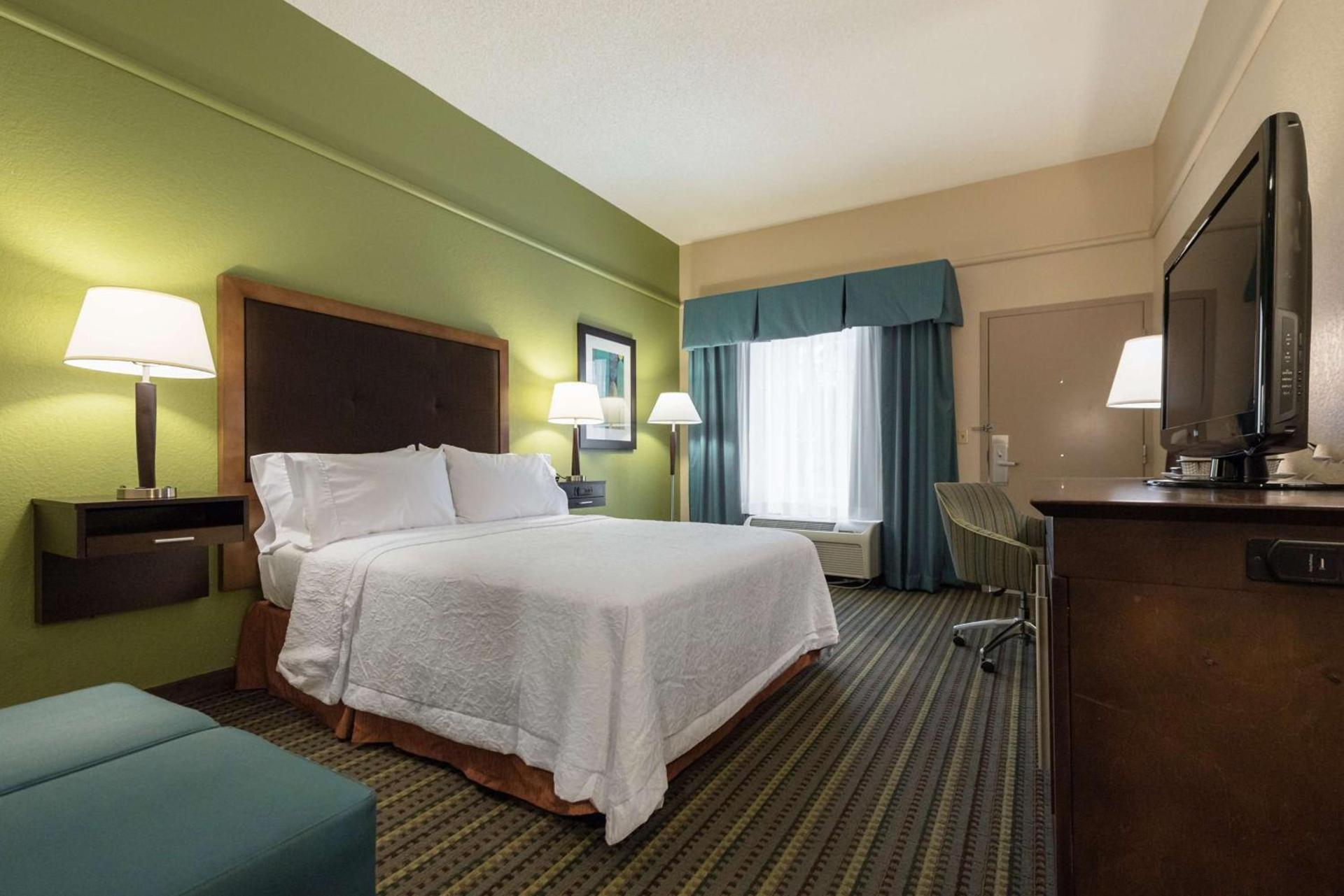 Hampton Inn Brooksville Dade City photo 35