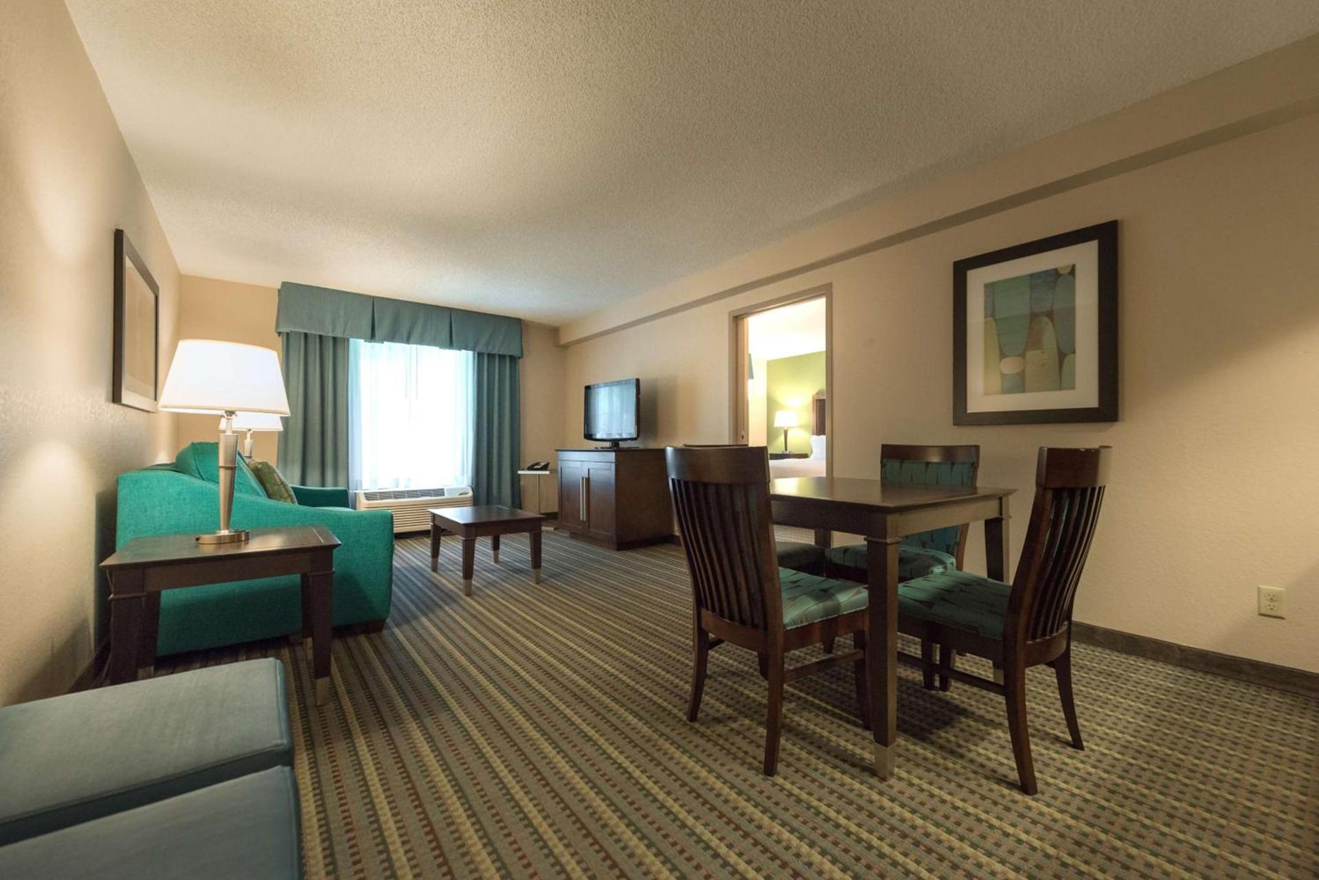 Hampton Inn Brooksville Dade City photo 41