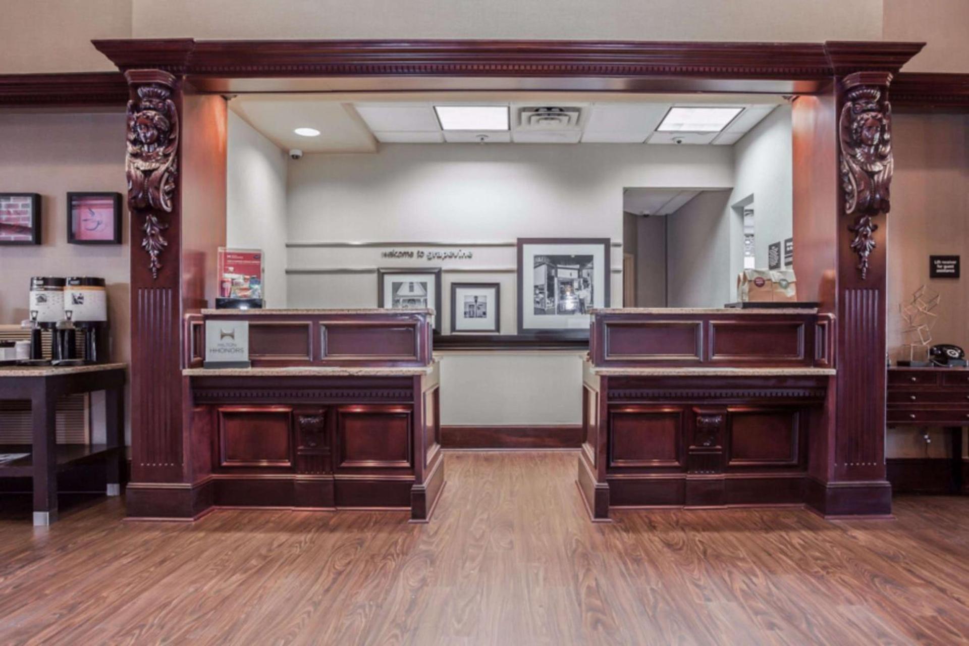 Hampton Inn & Suites Dallas DFW Airport North Grapevine photo 4