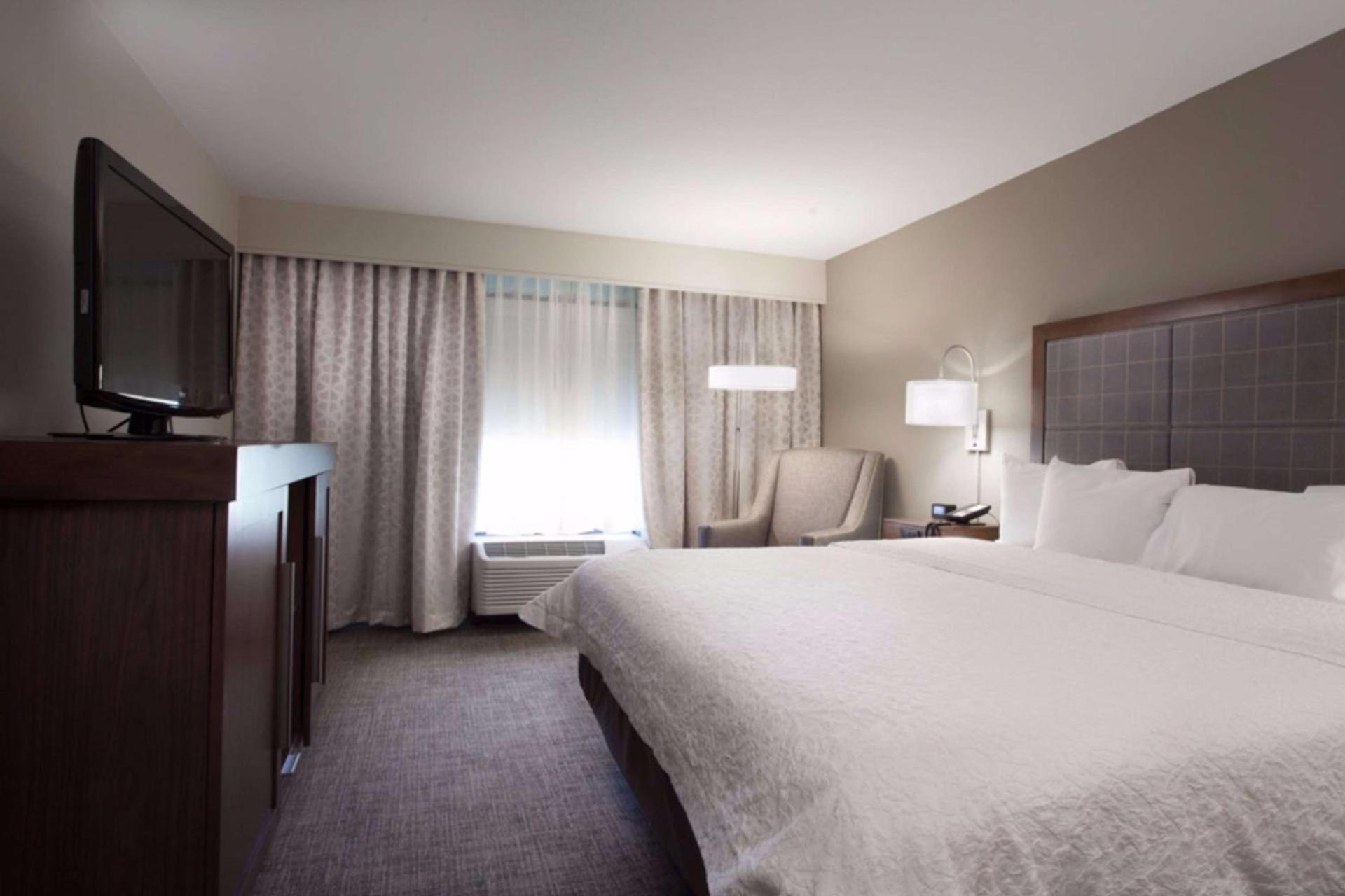 Hampton Inn & Suites Dallas DFW Airport North Grapevine photo 20