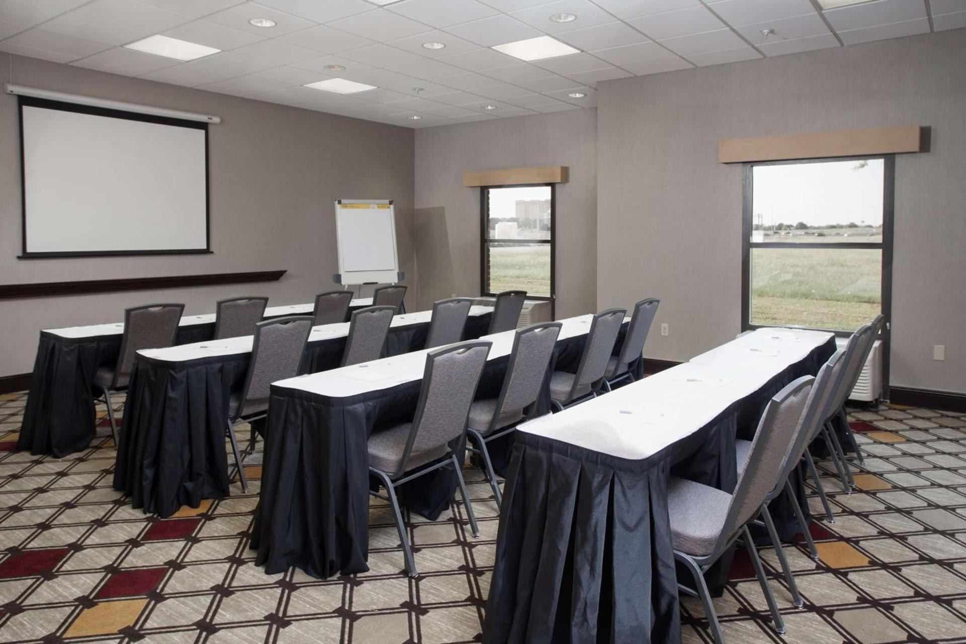 Hampton Inn & Suites Dallas DFW Airport North Grapevine photo 28