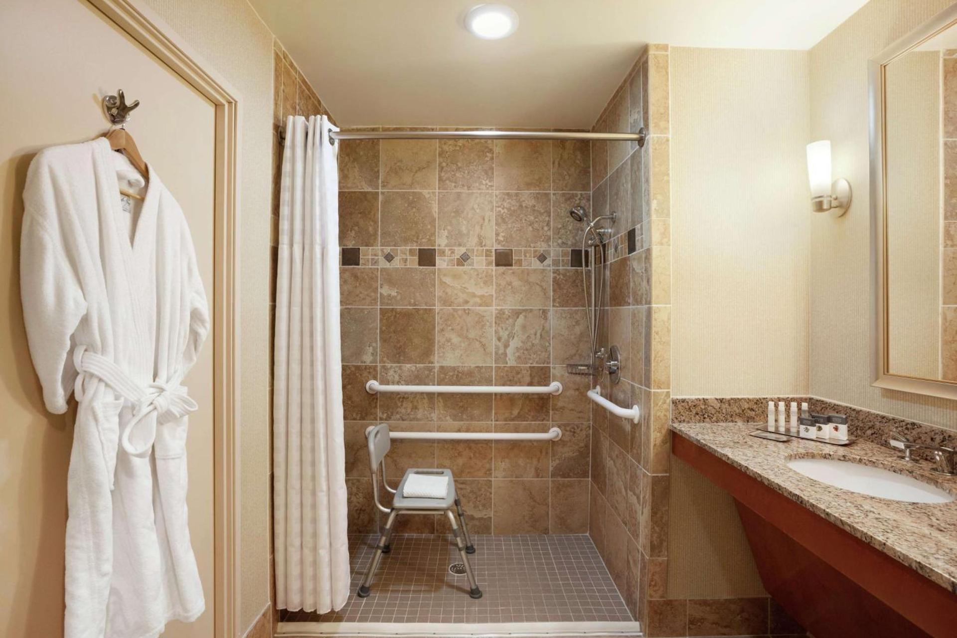 DoubleTree by Hilton Hotel Dallas - Love Field photo 30