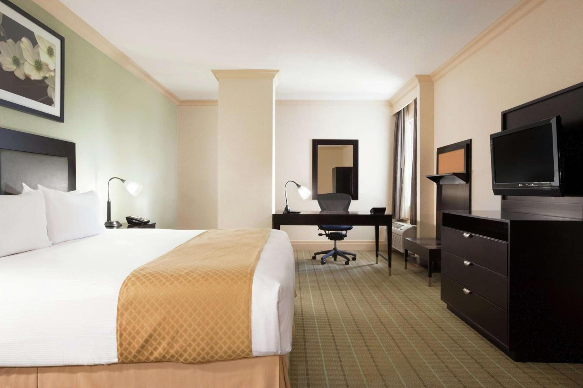 DoubleTree by Hilton Hotel Dallas - Love Field photo 31