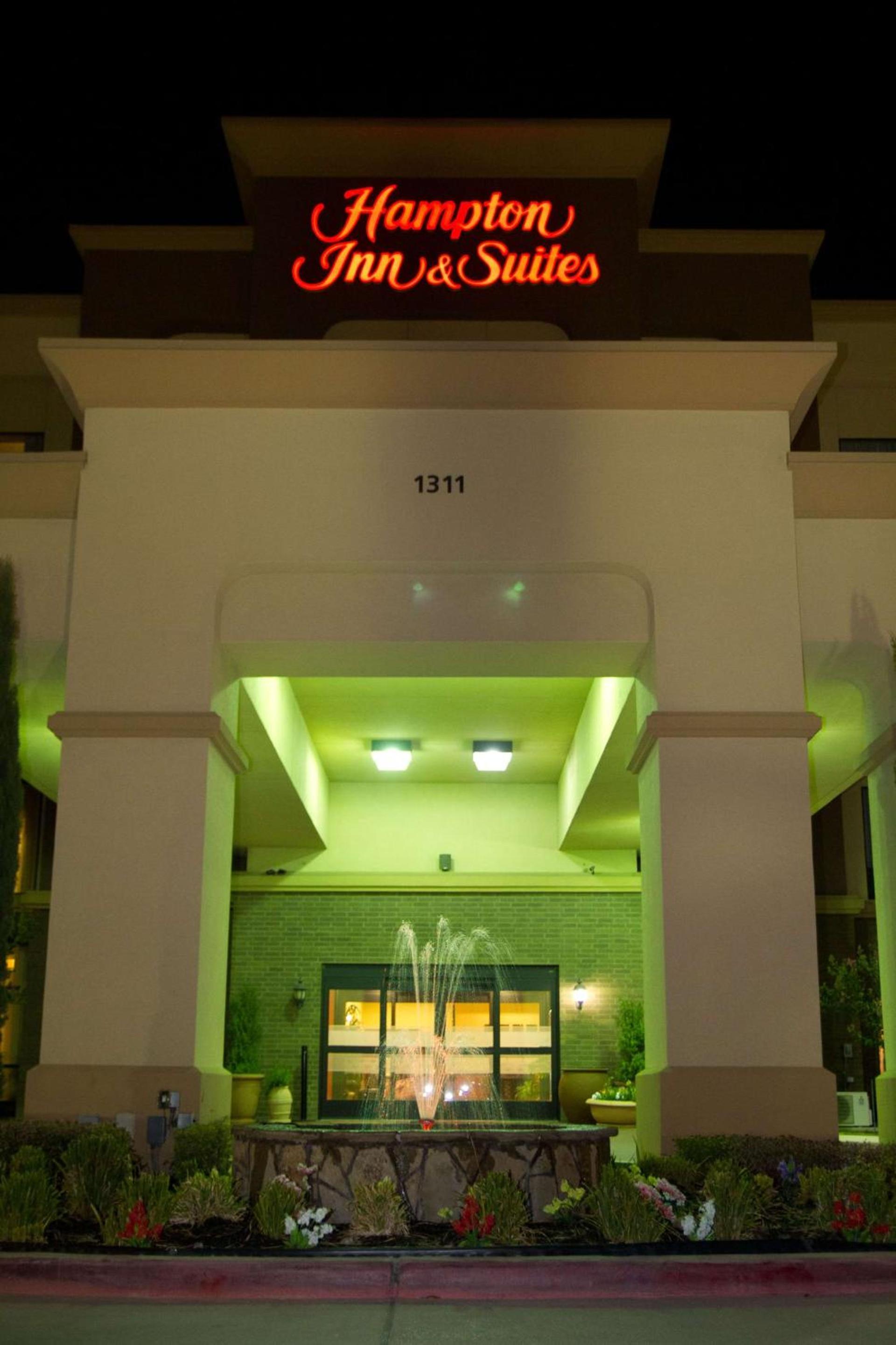 Hampton Inn & Suites Dallas-DeSoto photo 3