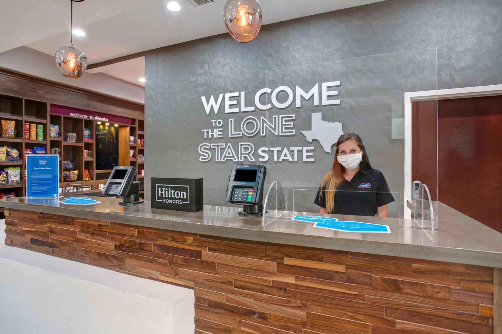 Hampton Inn & Suites Dallas-DeSoto photo 11
