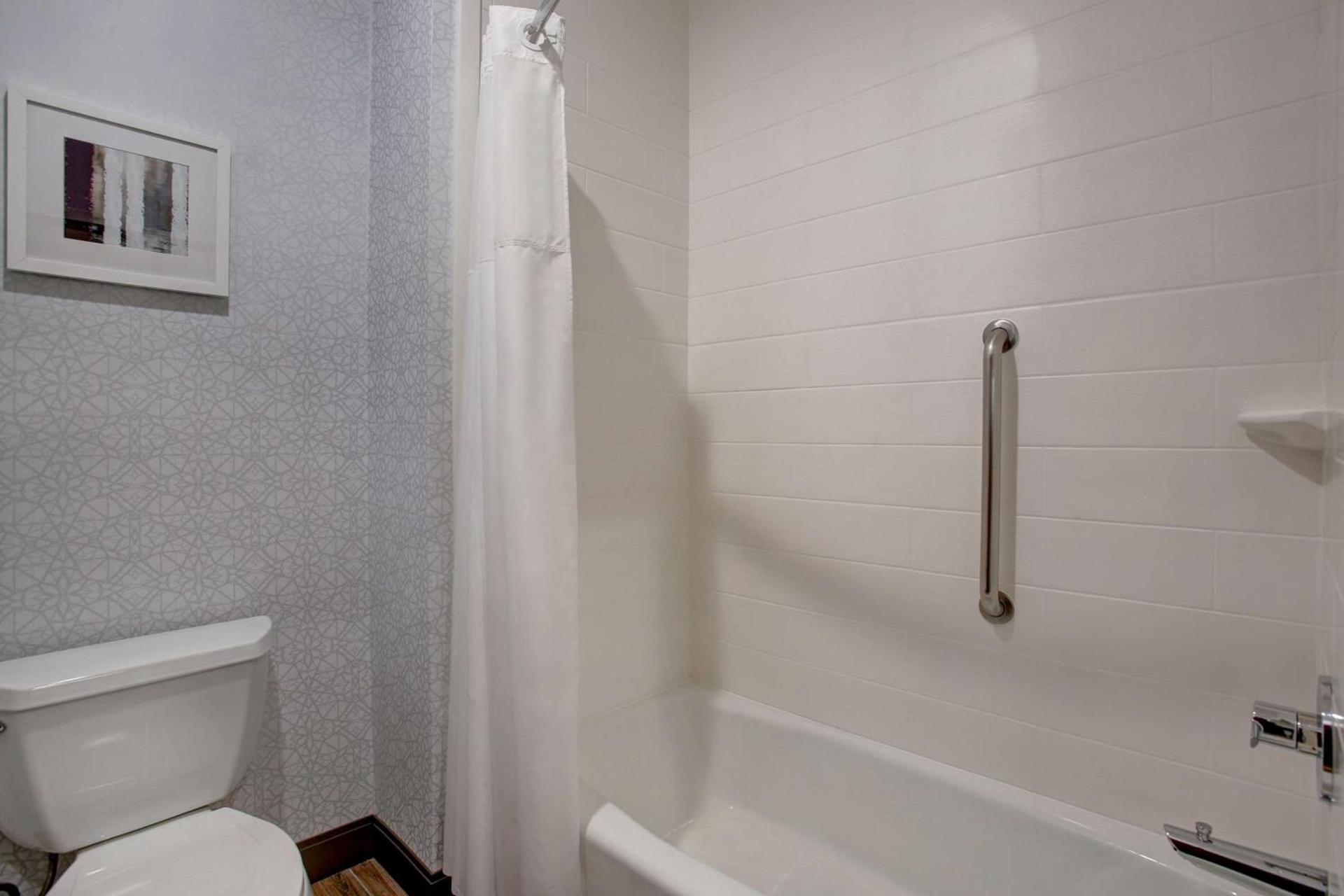 Hampton Inn & Suites Dallas-DeSoto photo 36