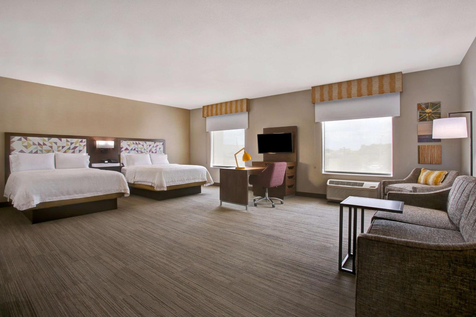 Hampton Inn & Suites Dallas-DeSoto photo 37
