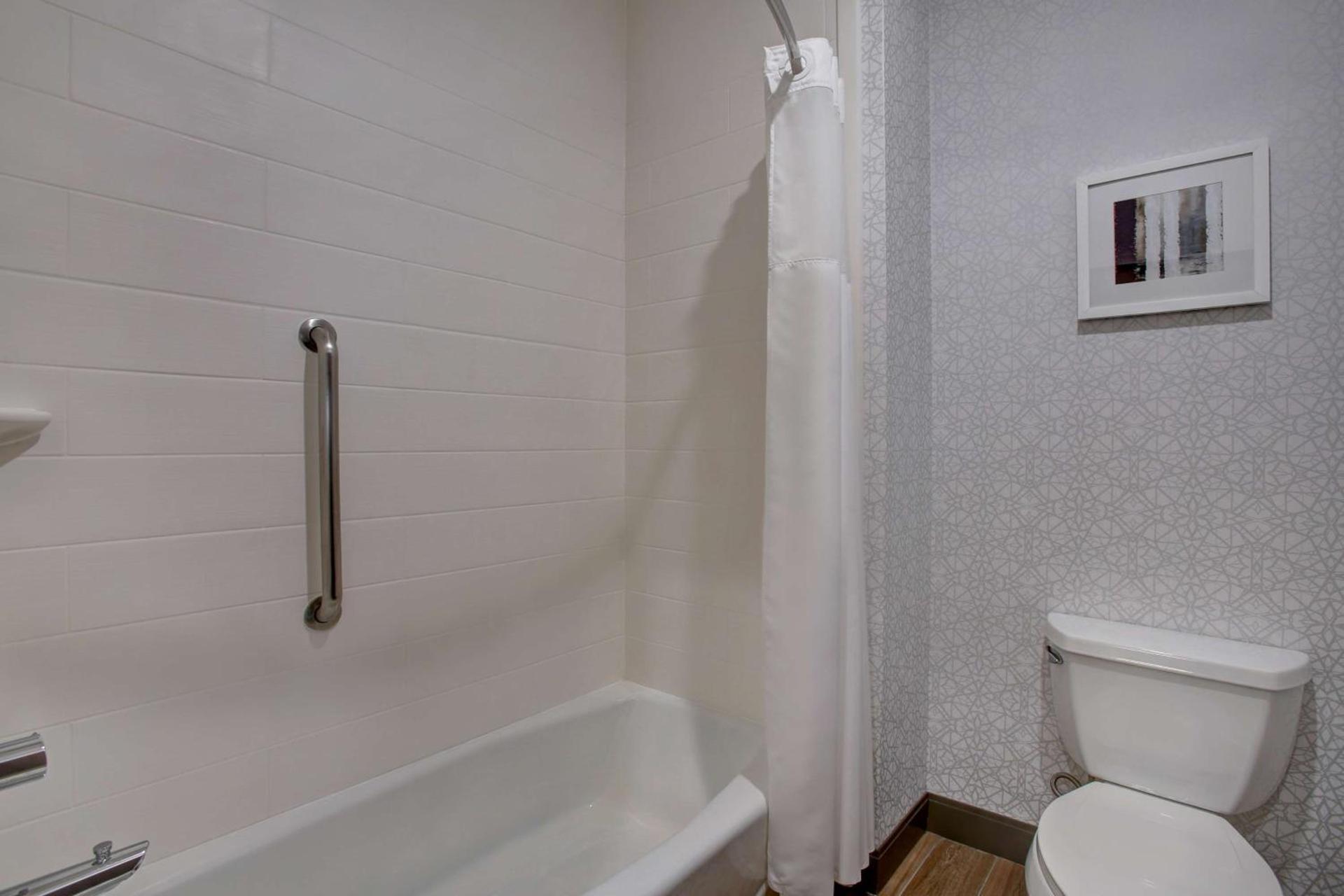 Hampton Inn & Suites Dallas-DeSoto photo 39