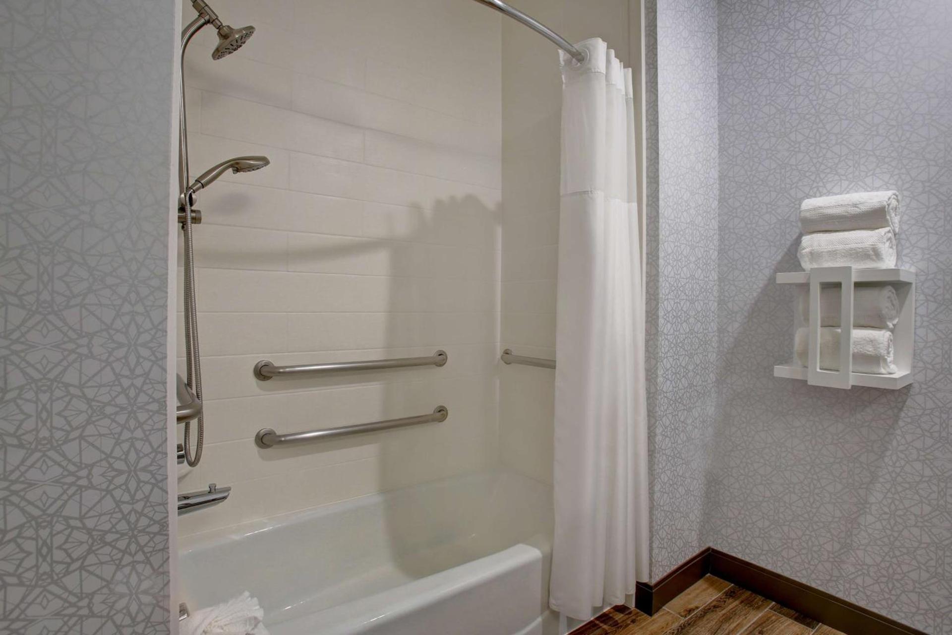 Hampton Inn & Suites Dallas-DeSoto photo 53