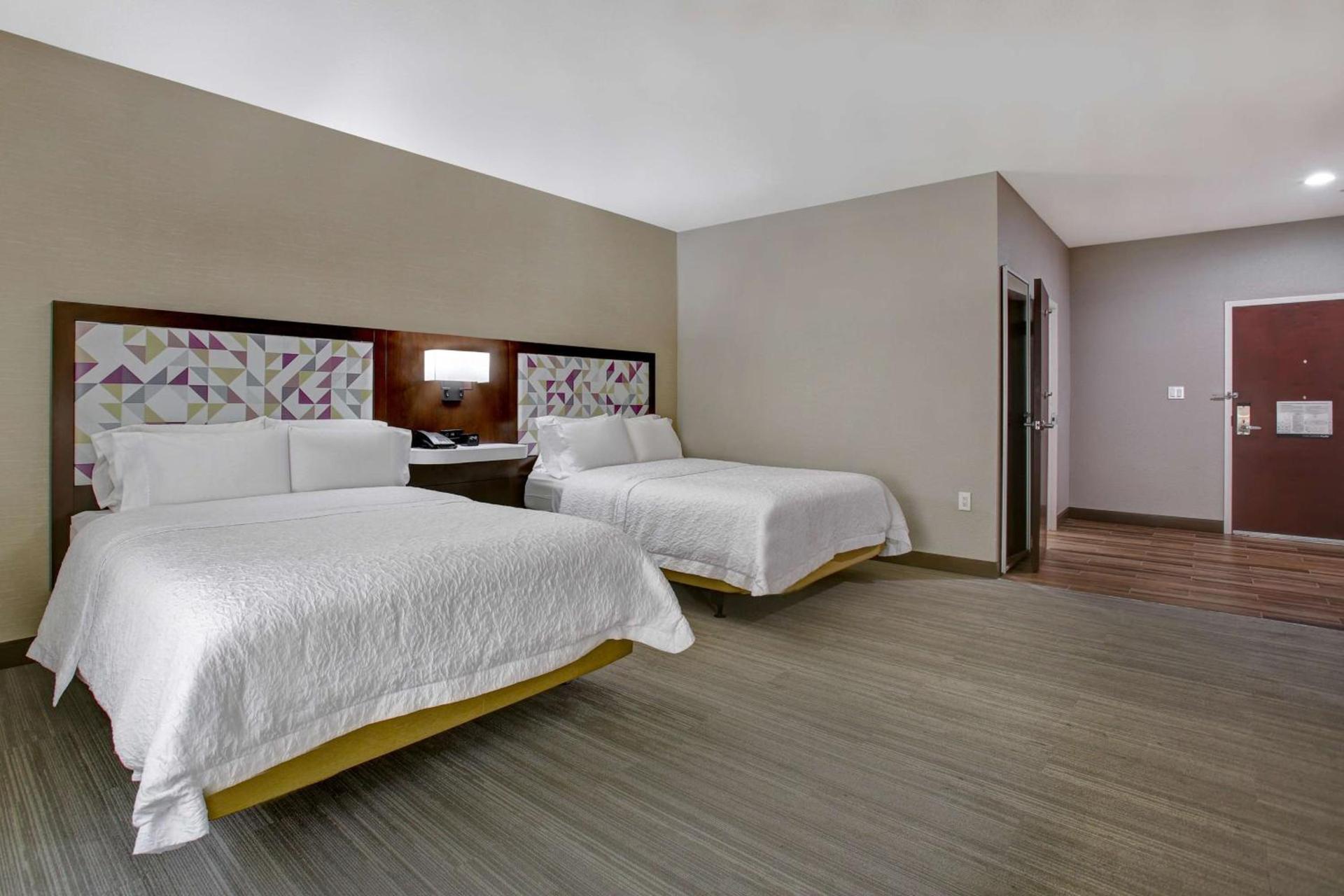 Hampton Inn & Suites Dallas-DeSoto photo 54