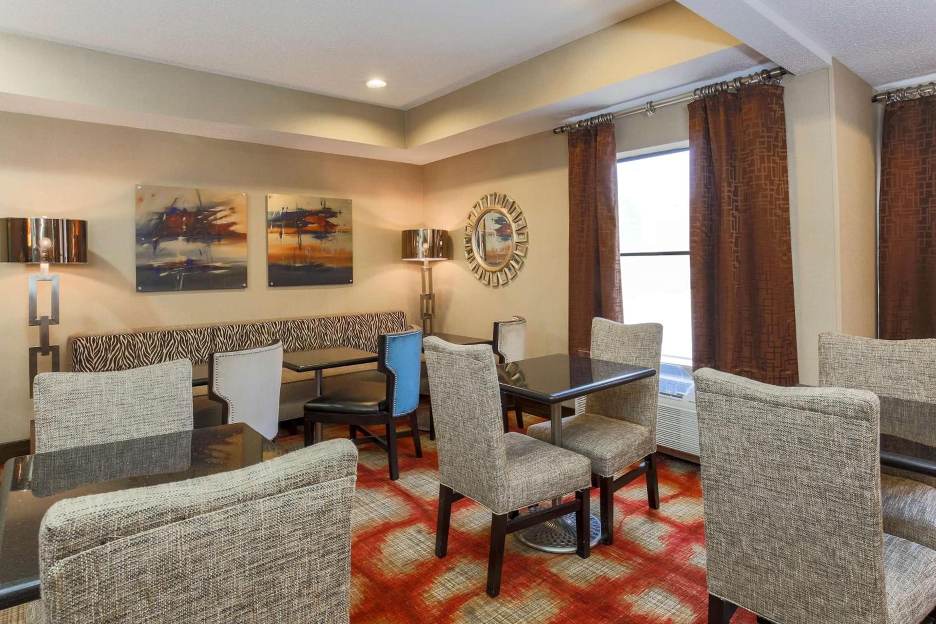 Spark By Hilton Dayton Fairborn photo 8