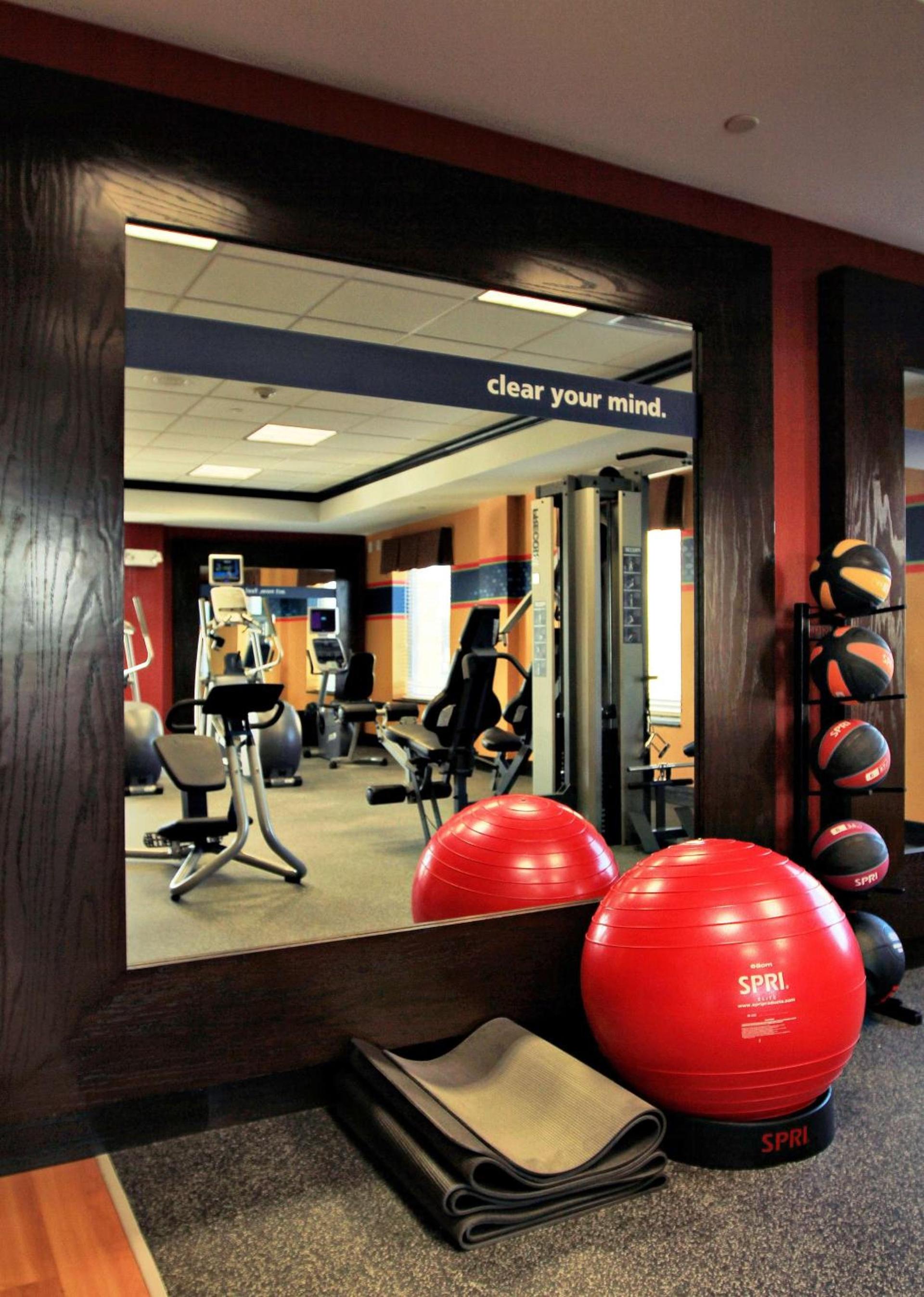 Hampton Inn and Suites Dallas/Lewisville-Vista Ridge Mall photo 14