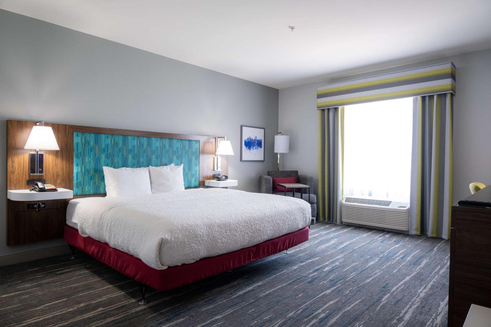 Hampton Inn and Suites Dallas/Lewisville-Vista Ridge Mall photo 16