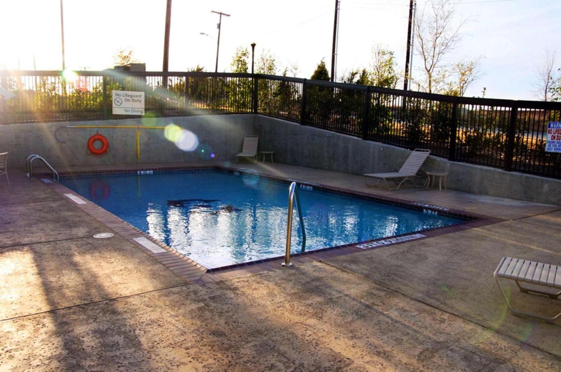 Hampton Inn Dallas-Rockwall photo 13