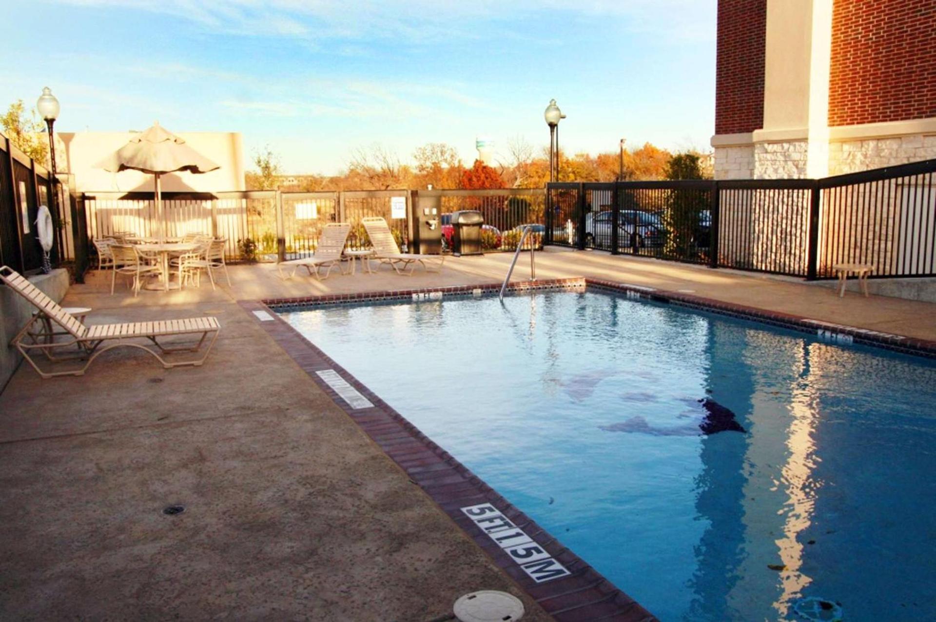 Hampton Inn Dallas-Rockwall photo 15