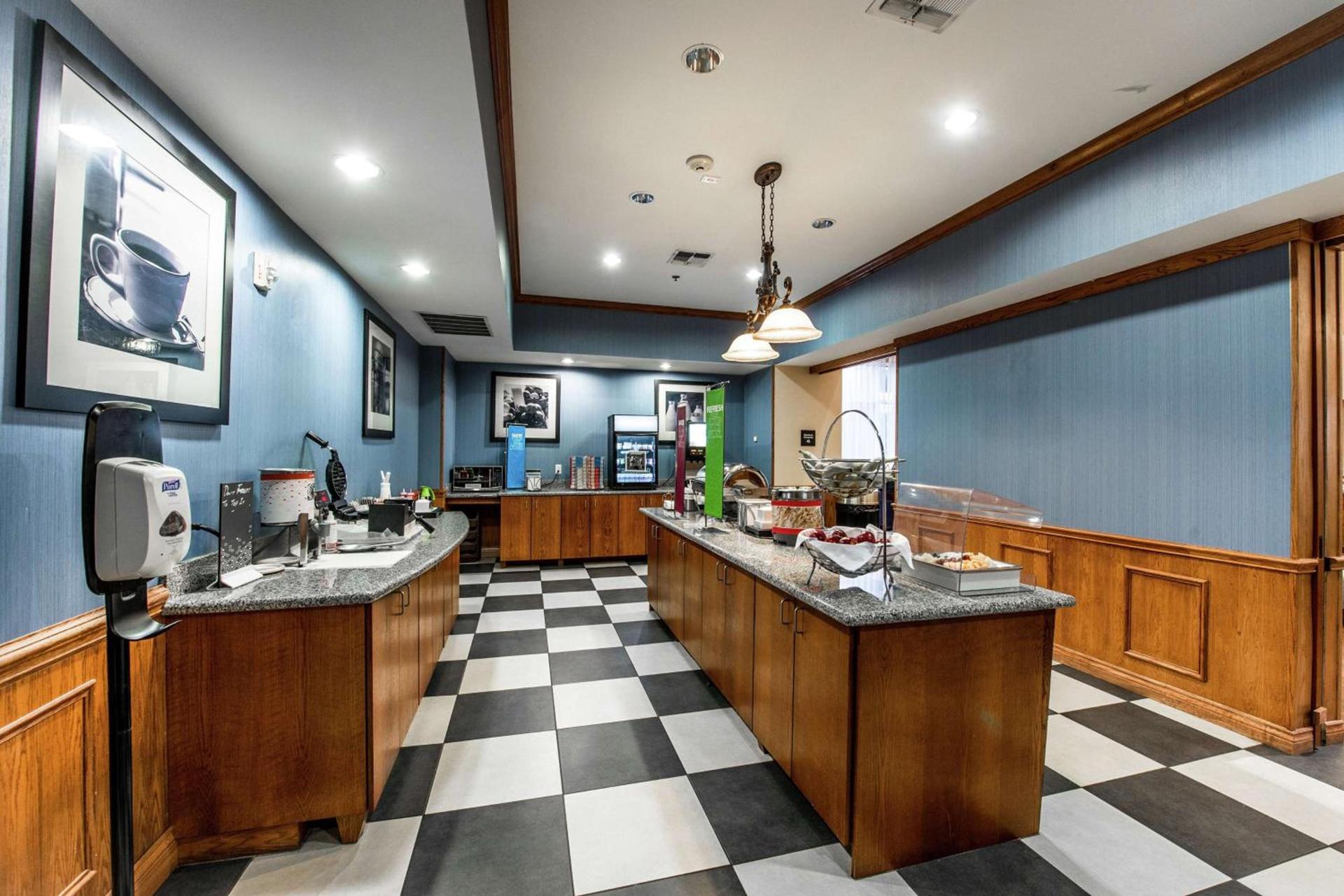 Hampton Inn Dallas-Rockwall photo 16