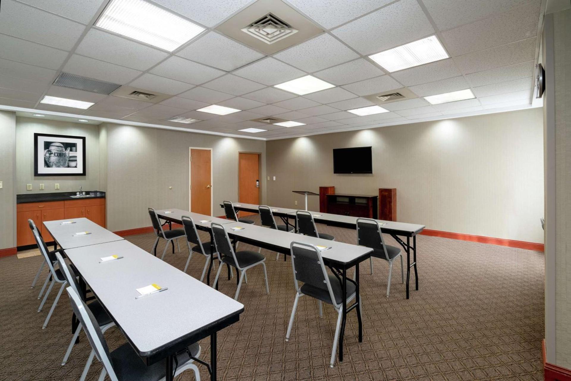 Hampton Inn Dublin photo 1