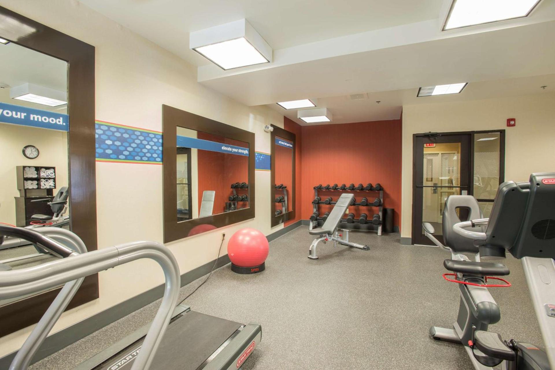 Hampton Inn & Suites Dayton-Airport photo 15
