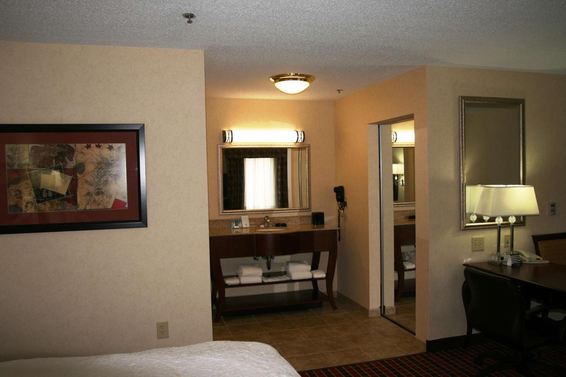 Hampton Inn & Suites Dayton-Airport photo 30