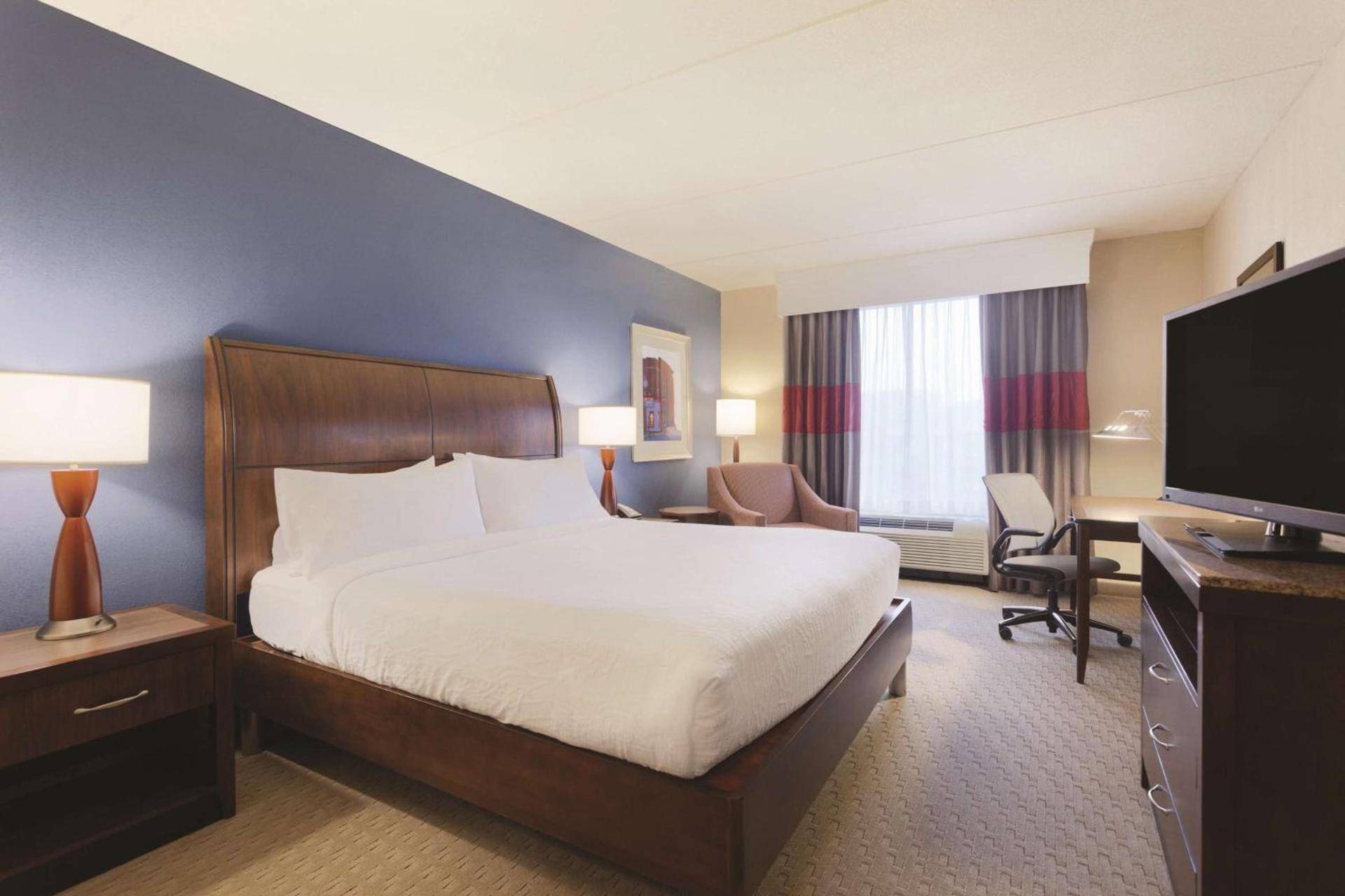 Hilton Garden Inn Falls Church photo 21