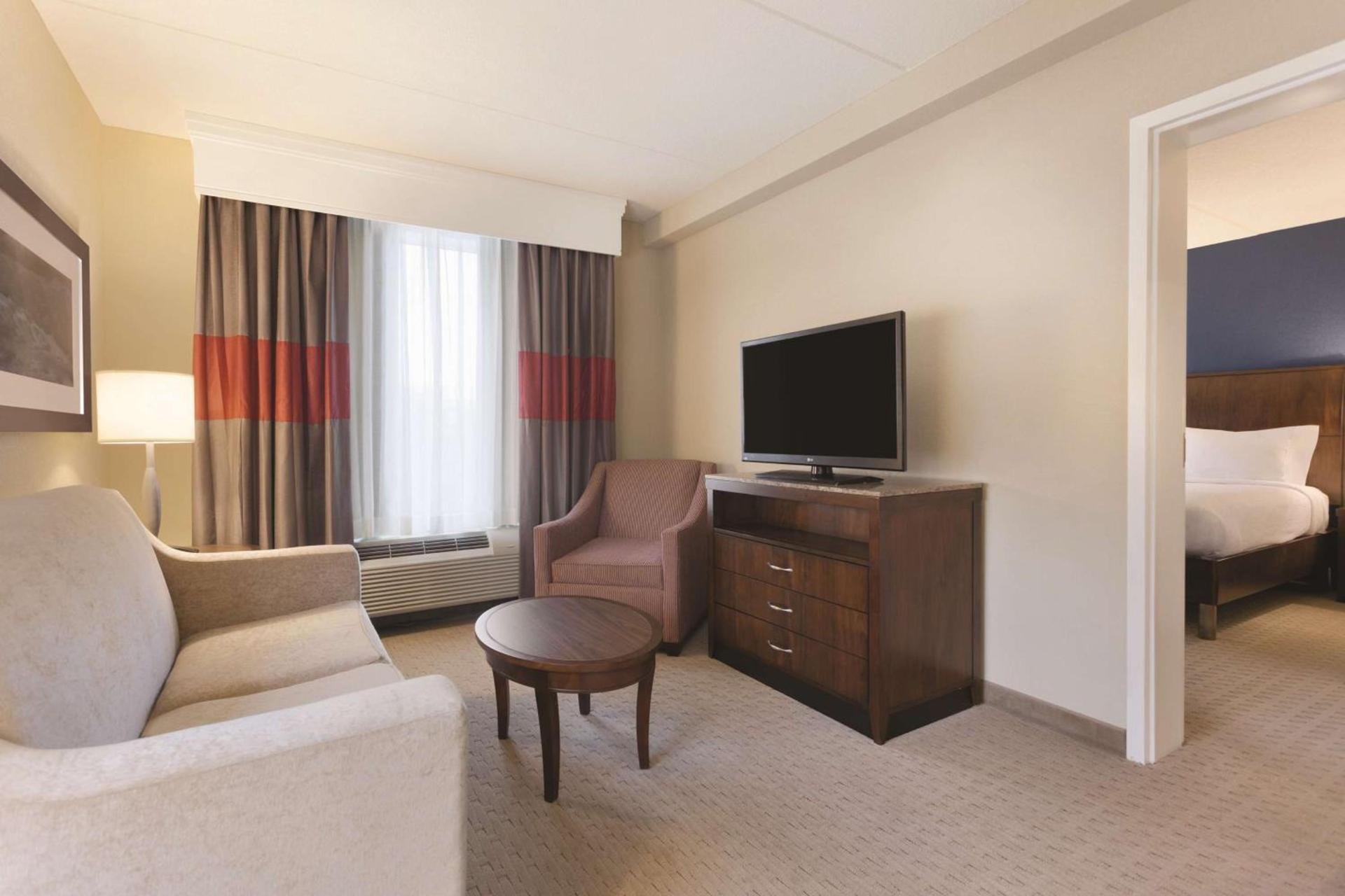 Hilton Garden Inn Falls Church photo 27
