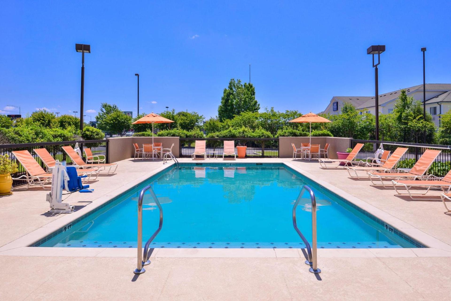Spark by Hilton Decatur photo 9