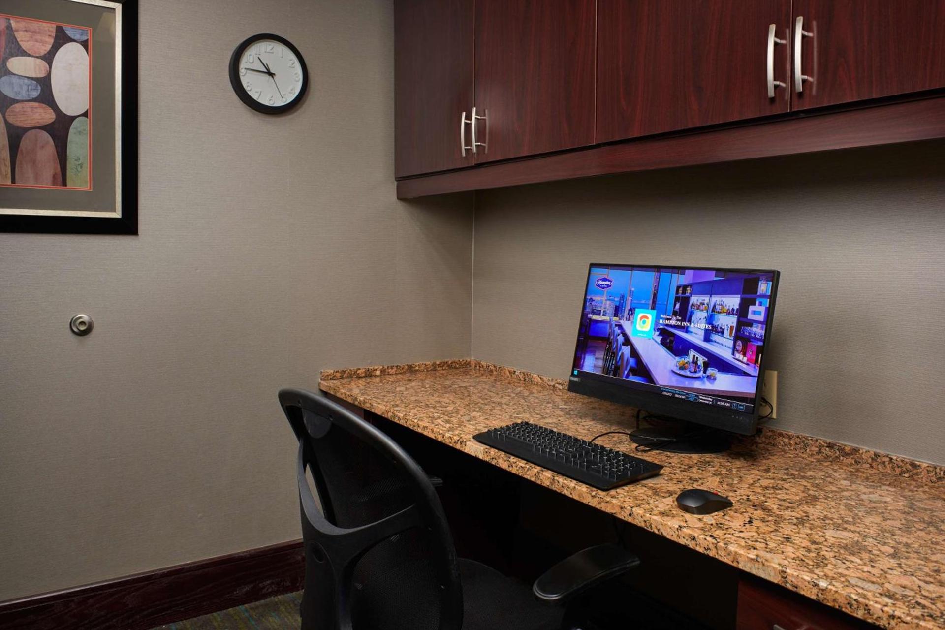 Hampton Inn & Suites Denver/Highlands Ranch photo 81