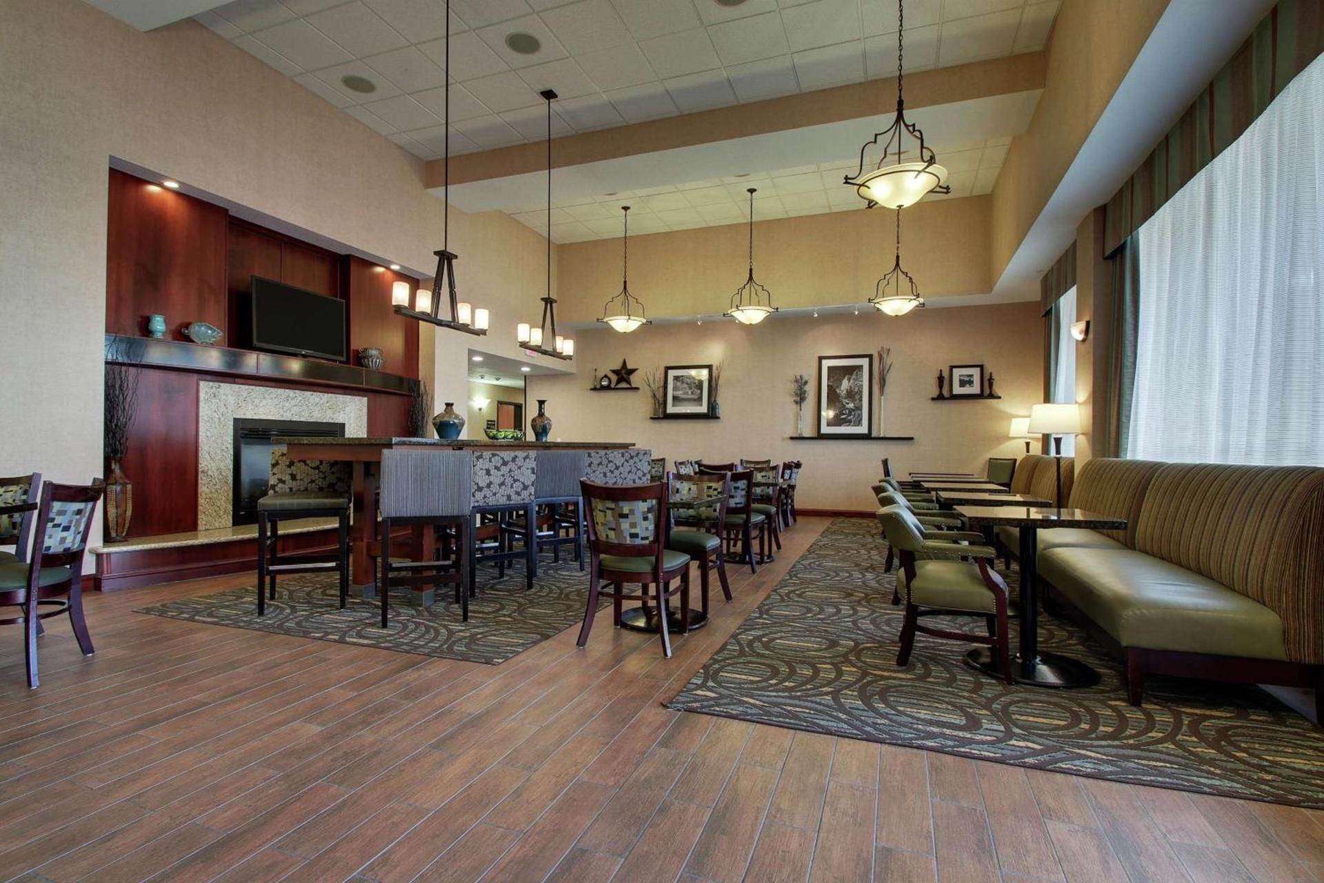 Hampton Inn & Suites Denver Littleton photo 12