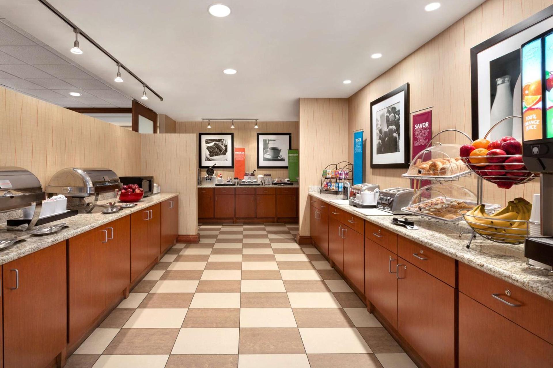 Hampton Inn Denver West Federal Center photo 10