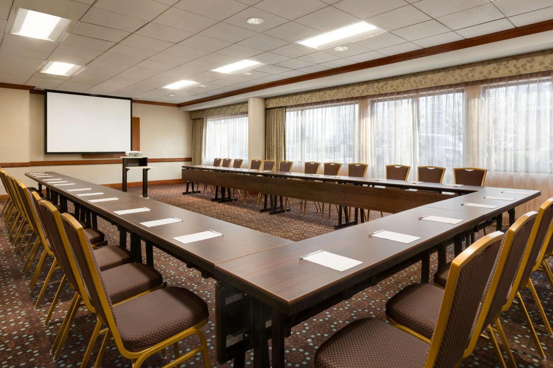 Hampton Inn Denver West Federal Center photo 33