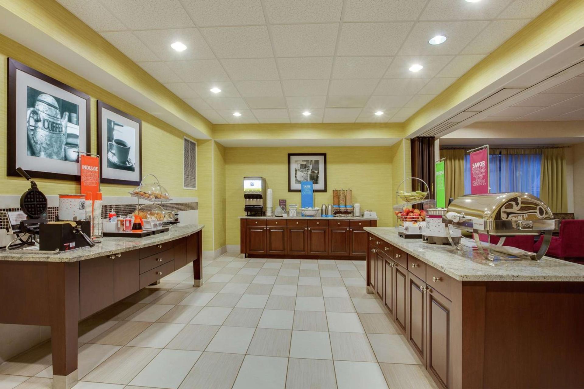 Hampton Inn Ozark photo 11