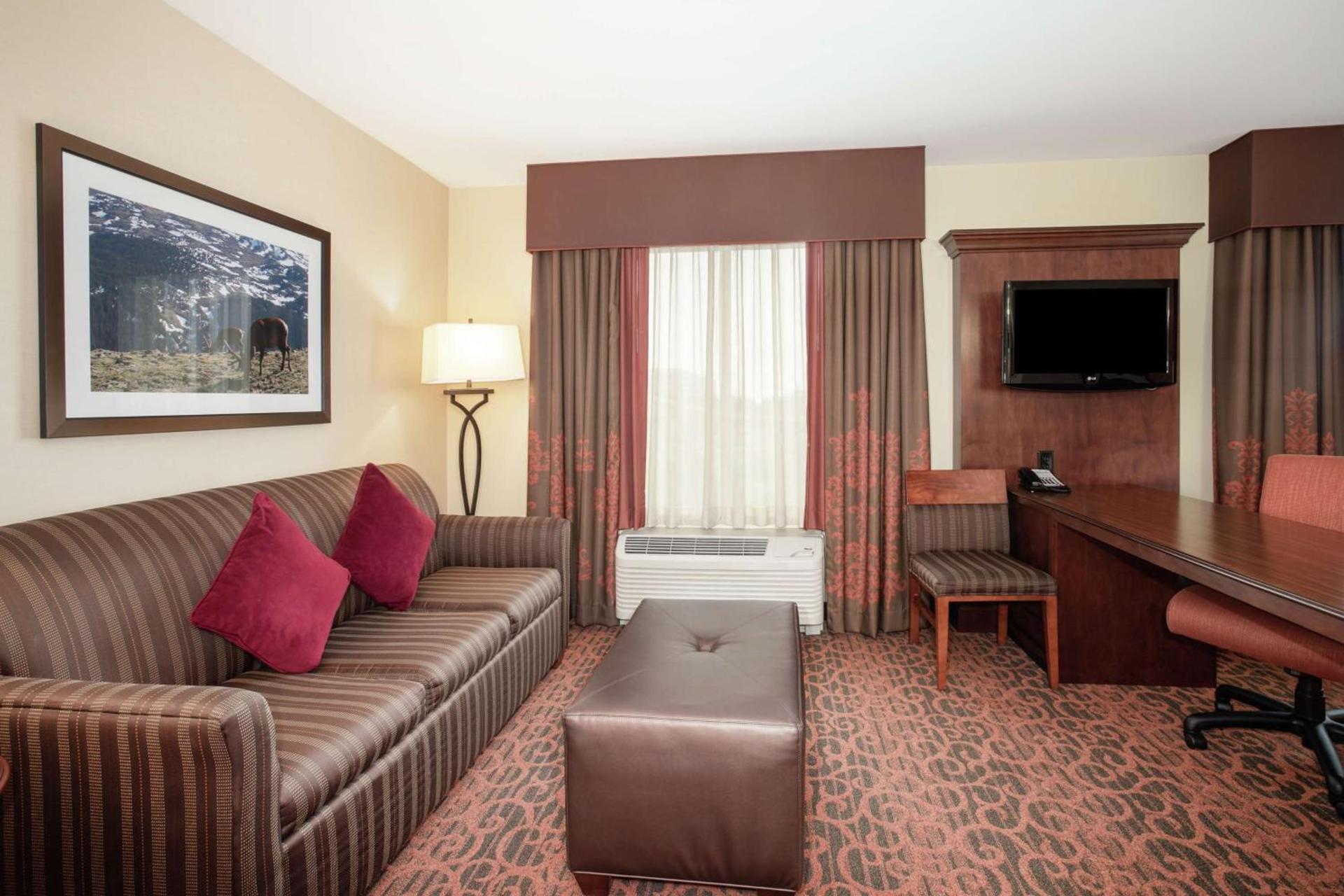 Hampton Inn and Suites Denver/South-RidgeGate photo 40