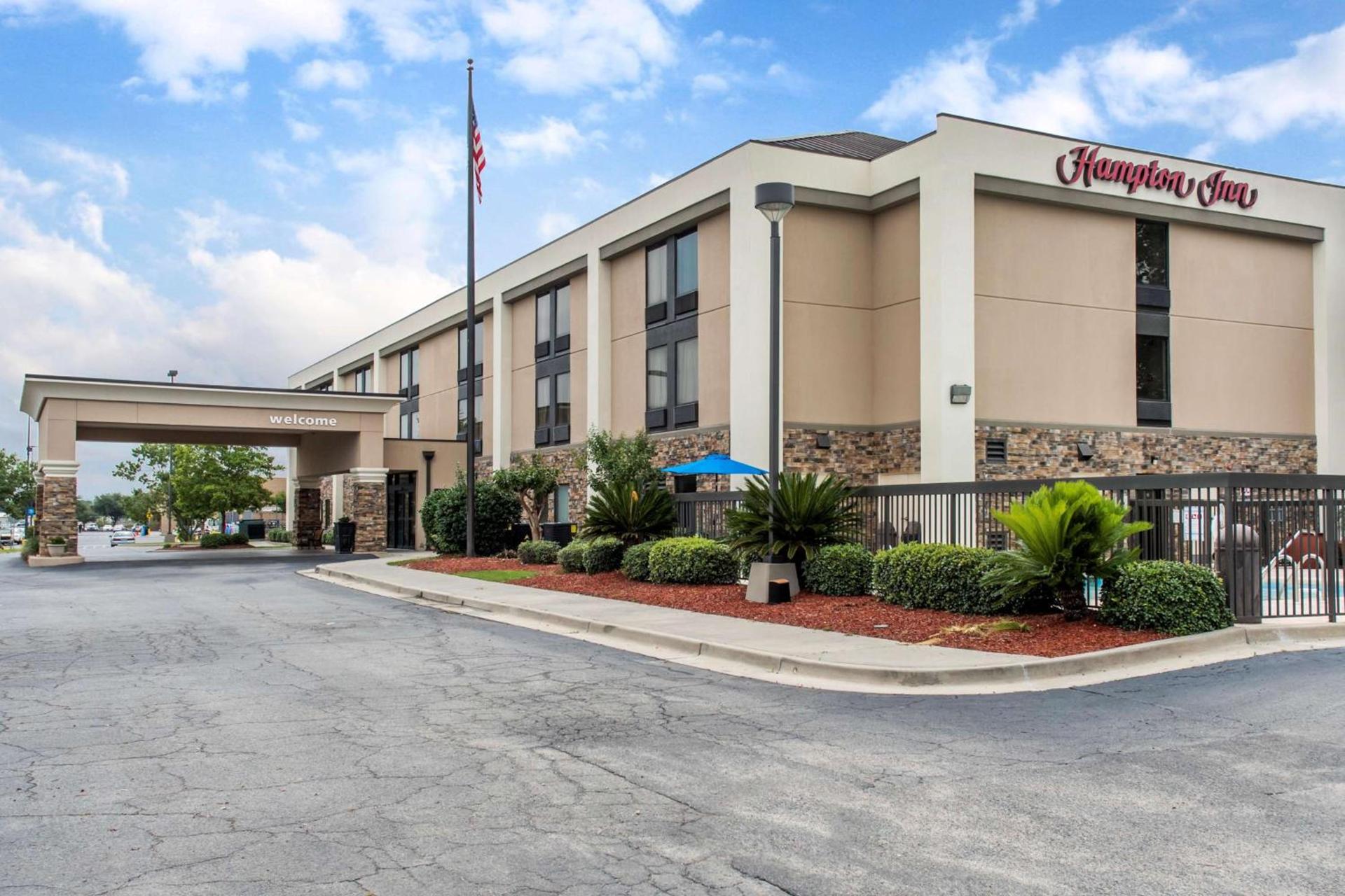 Hampton Inn Douglas photo 1
