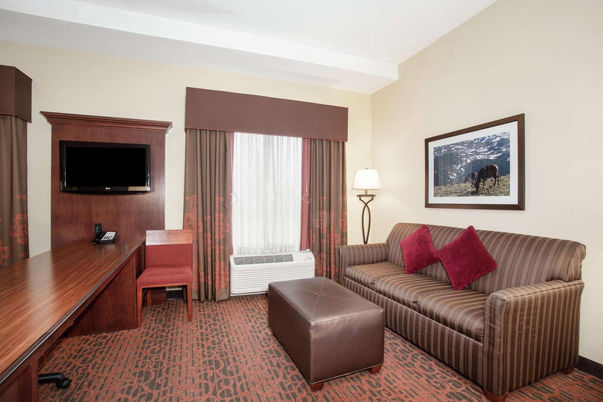 Hampton Inn and Suites Denver/South-RidgeGate photo 52
