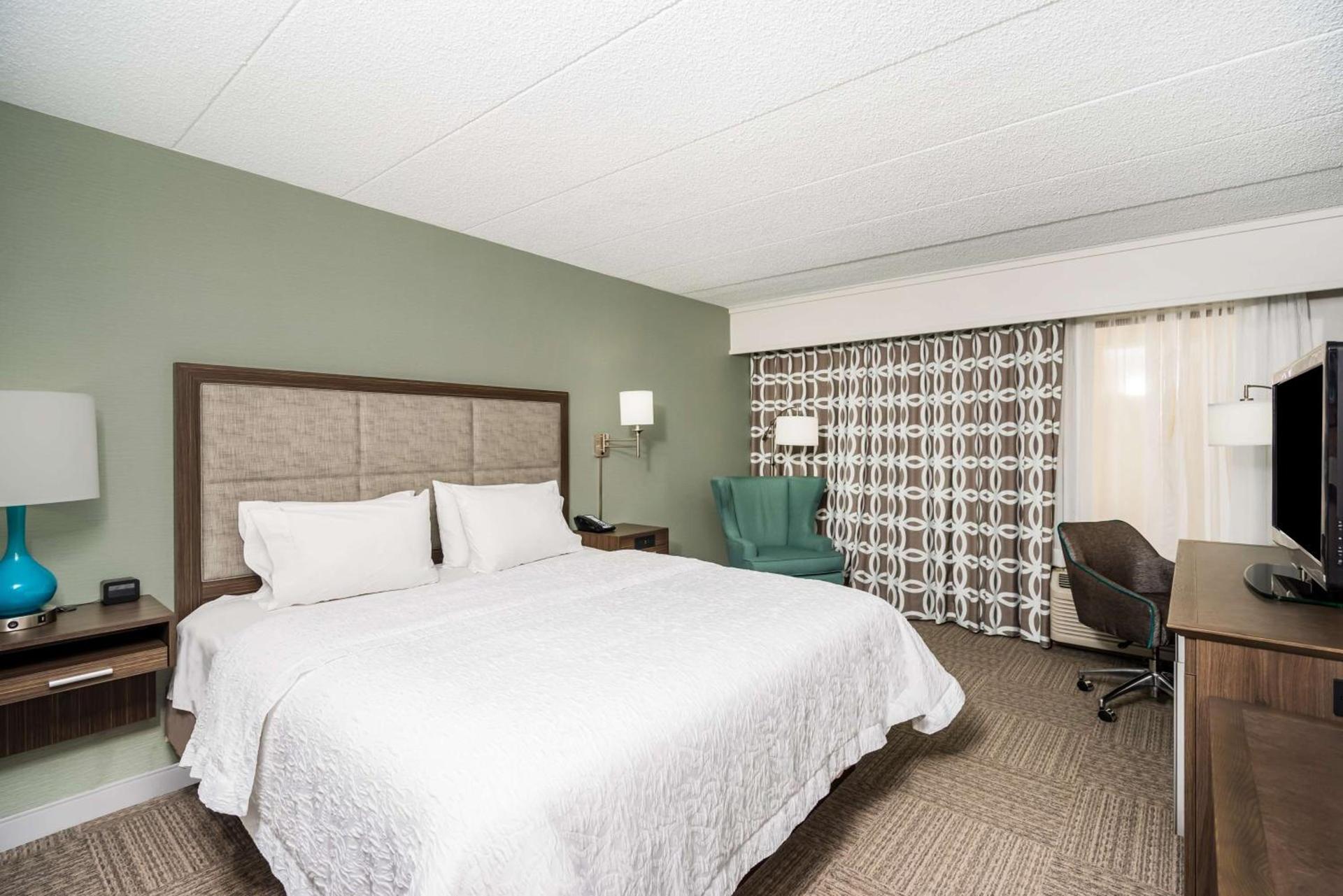 Hampton Inn Dover photo 11