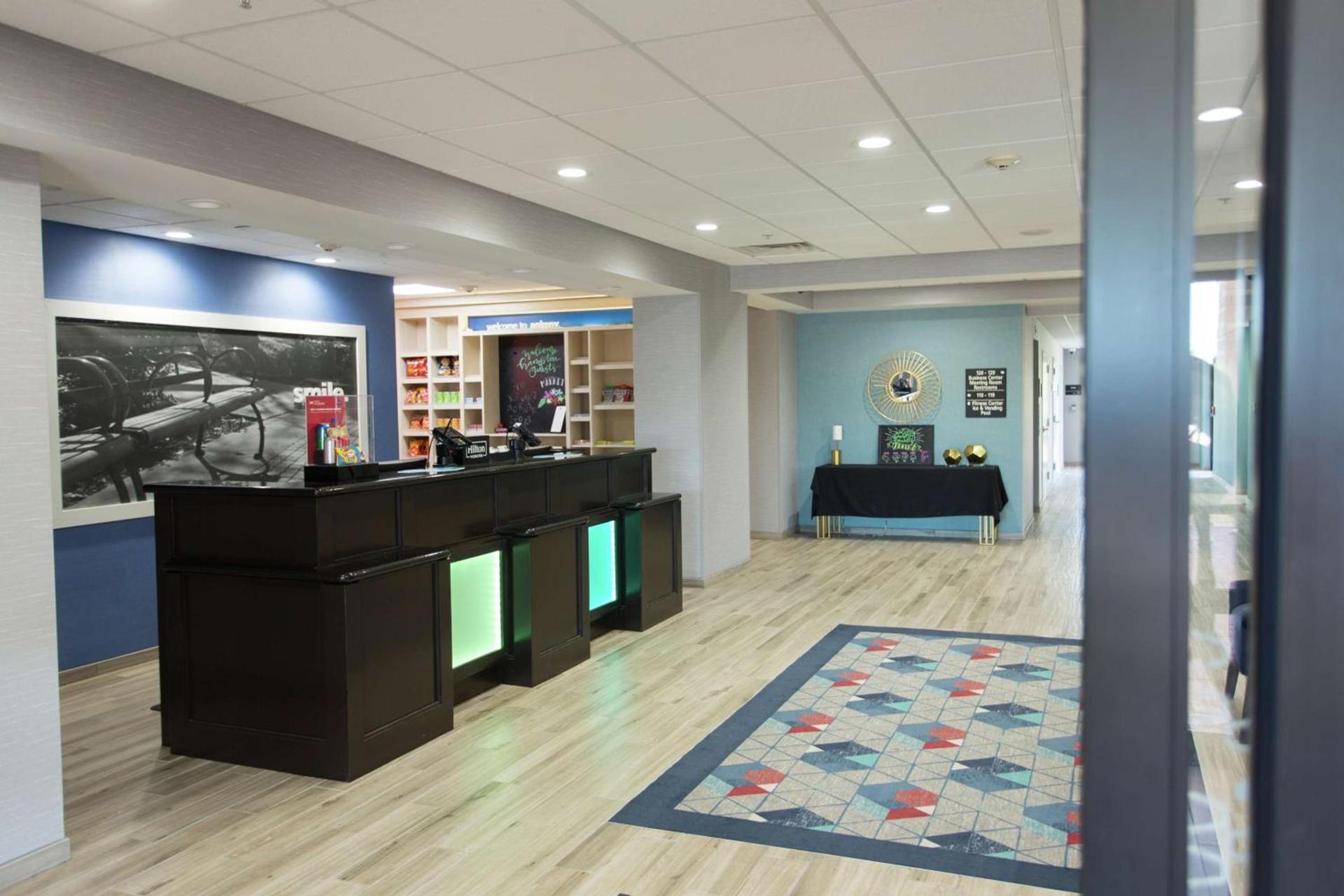 Hampton Inn & Suites Ankeny photo 8