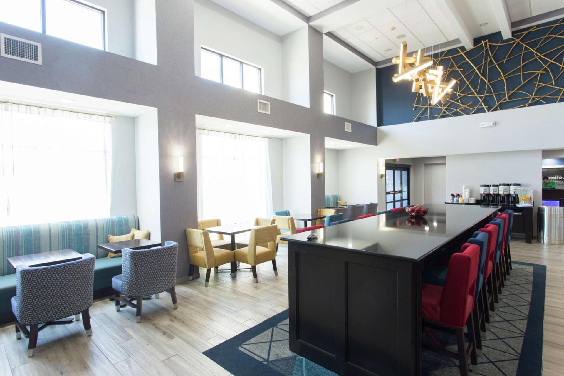 Hampton Inn & Suites Ankeny photo 18