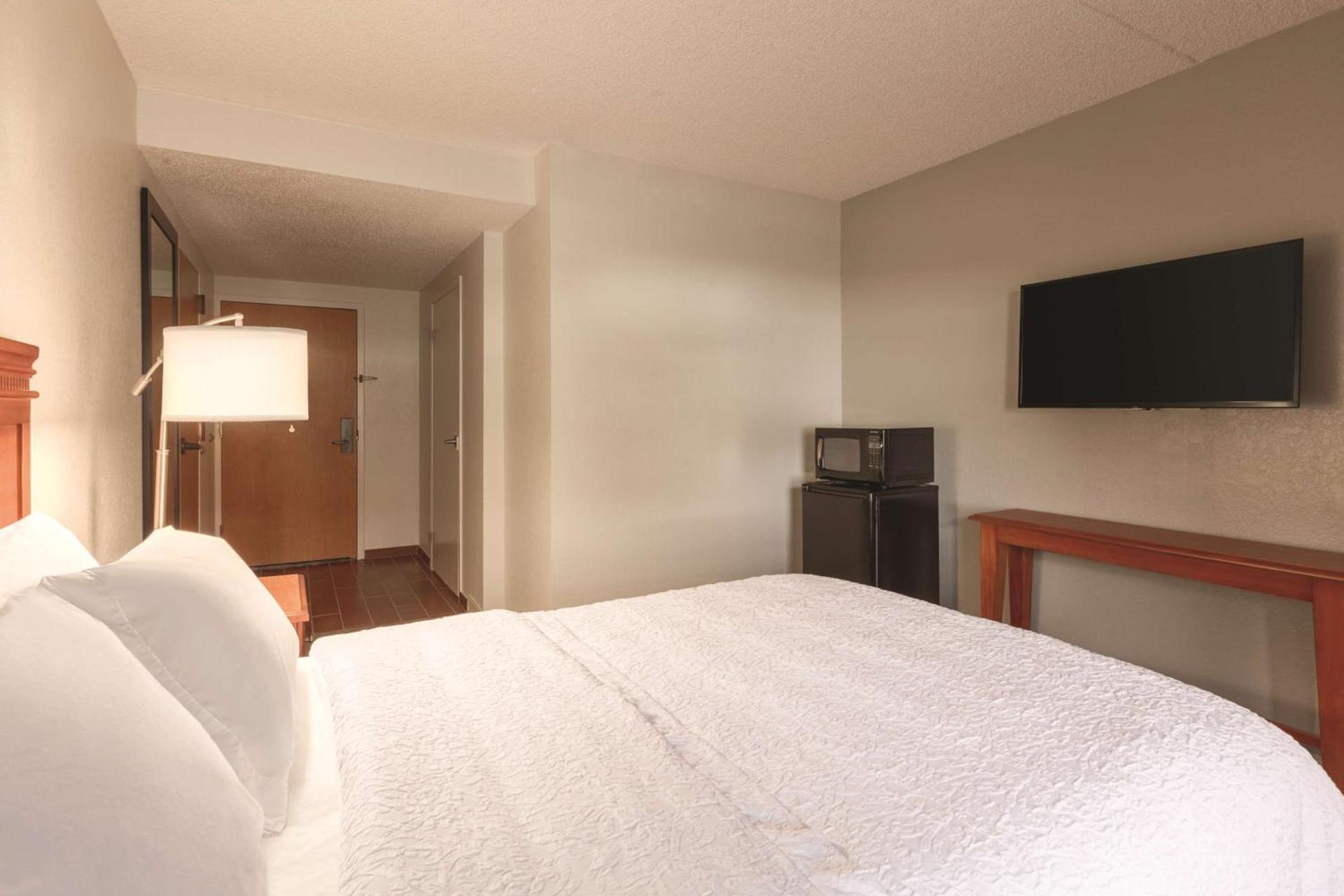 Hampton Inn Des Moines-Airport photo 15
