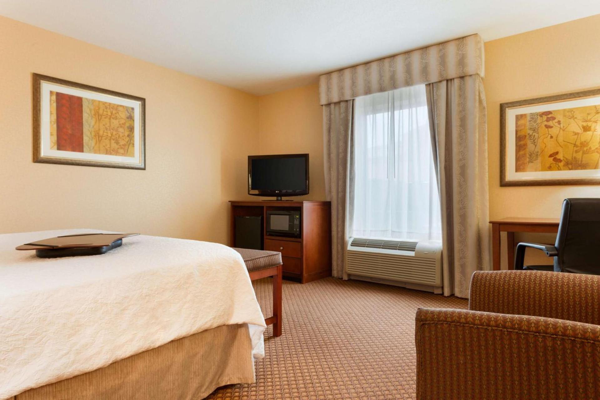 Hampton Inn & Suites Detroit/Chesterfield photo 43