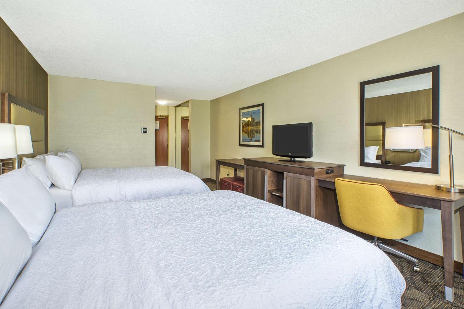 Hampton Inn Detroit/Belleville-Airport Area photo 14