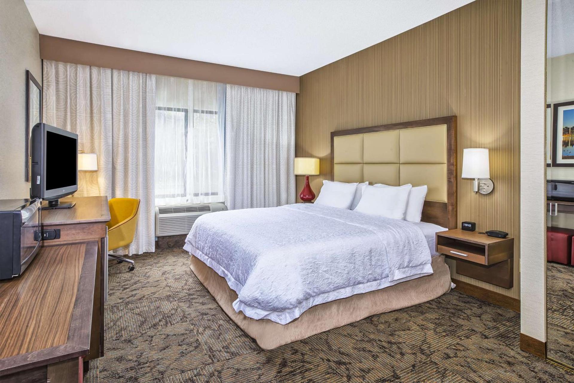 Hampton Inn Detroit/Belleville-Airport Area photo 15