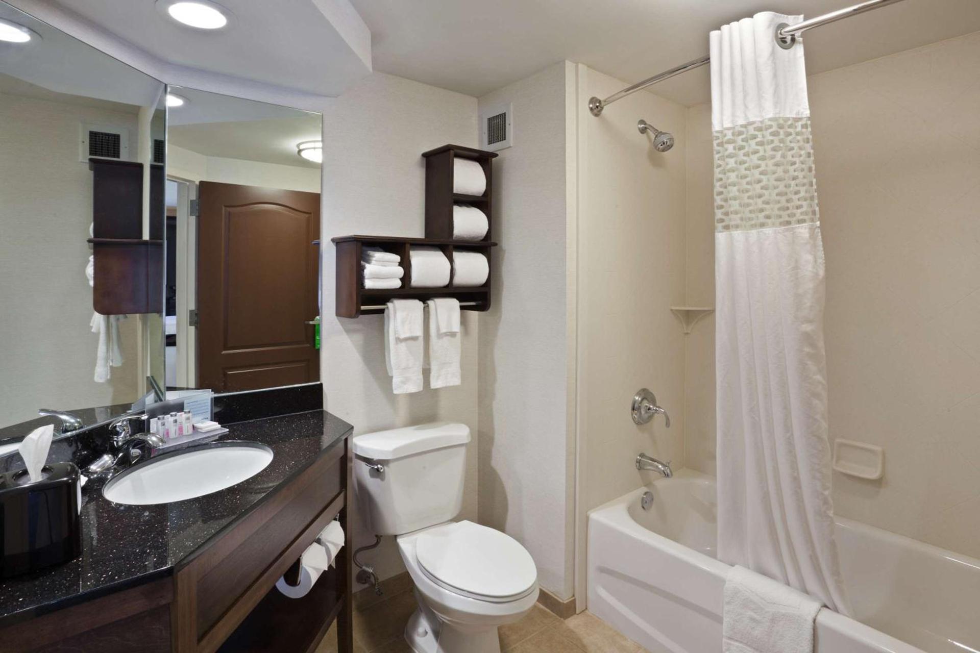 Hampton Inn DuBois photo 32