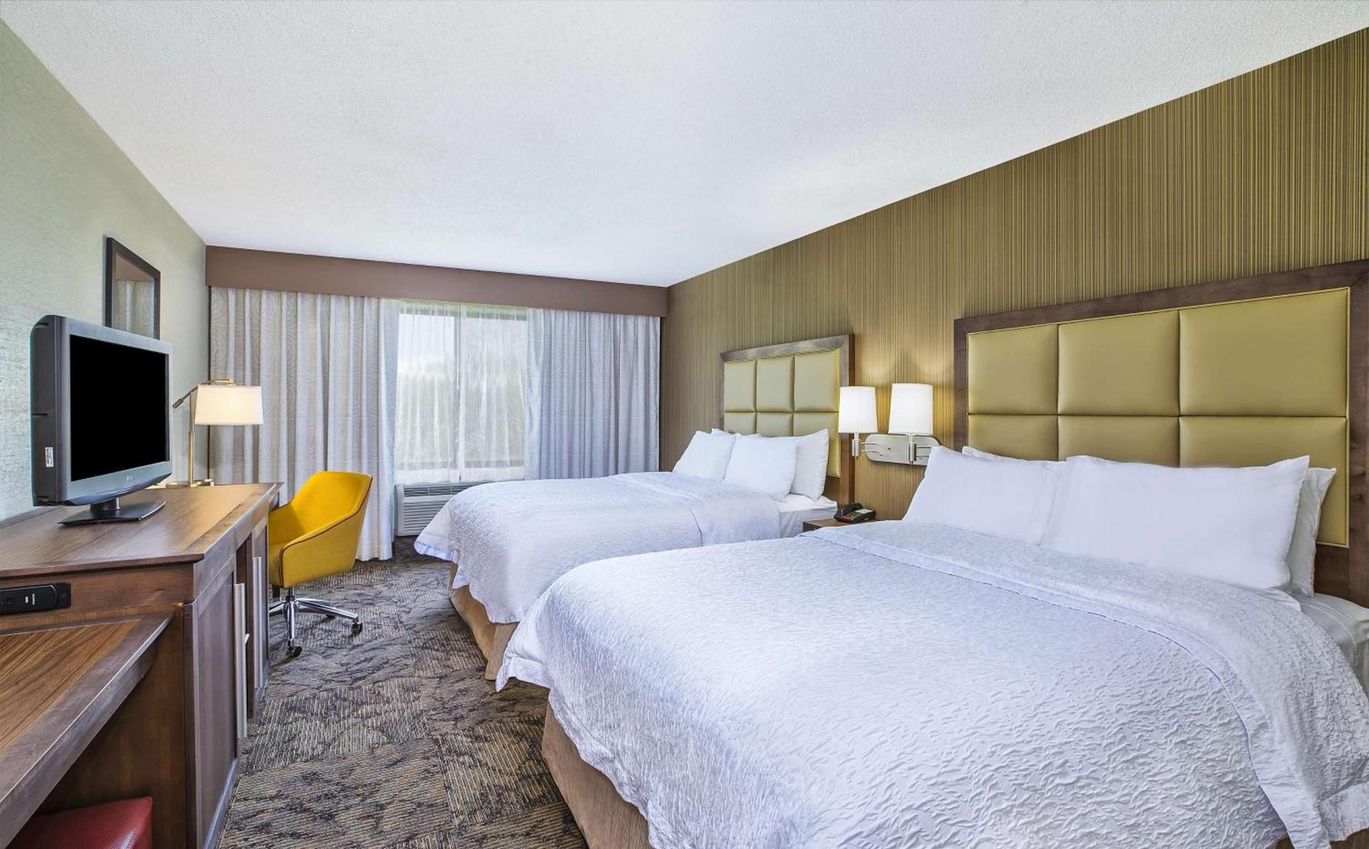 Hampton Inn Detroit/Belleville-Airport Area photo 17