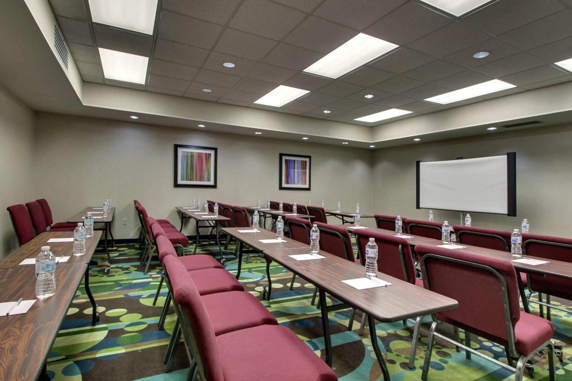 Hampton Inn DuBois photo 36