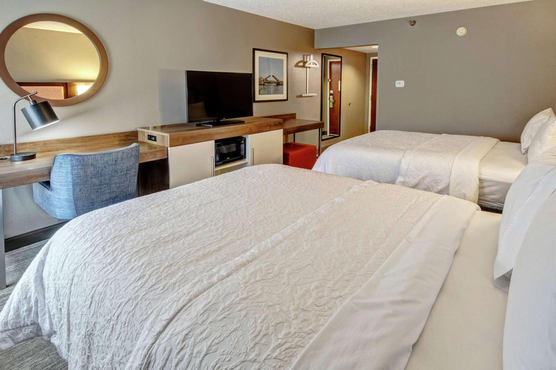 Hampton Inn Elizabeth City photo 13