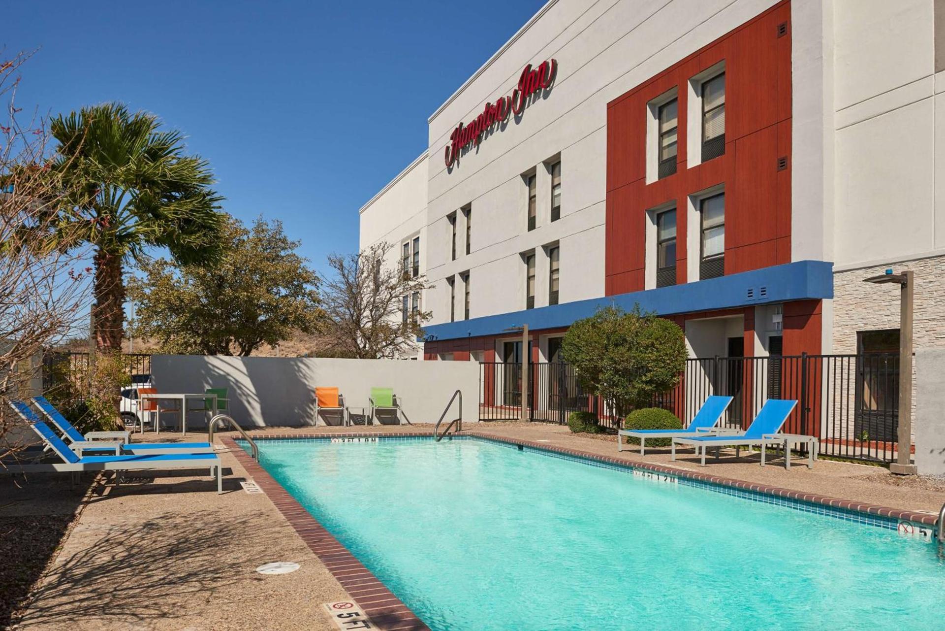 Hampton Inn Eagle Pass photo 6