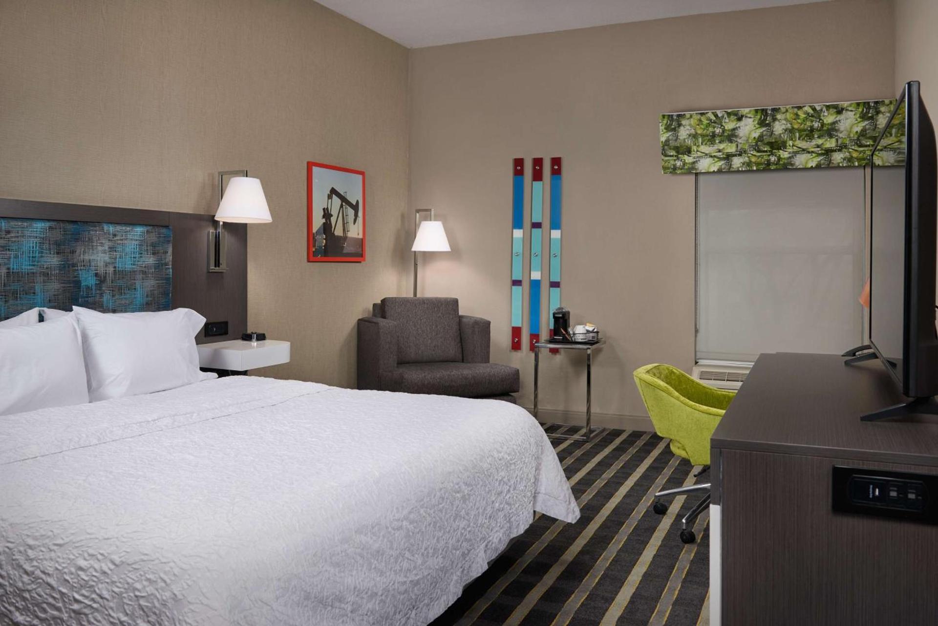 Hampton Inn Eagle Pass photo 13